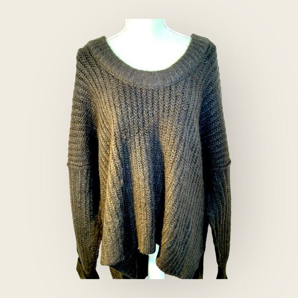 Free People NWT med brookside black oversized cableknit crewneck sweater‎ - Picture 1 of 16